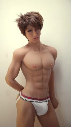 Kévin - Une poupée sexuelle masculine 160 cm - TPE